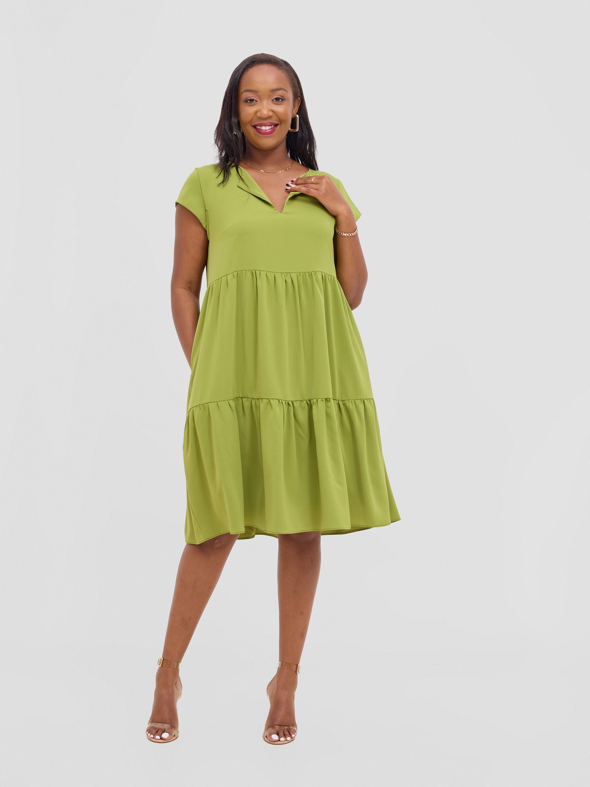 Vivo Pelia Round Neck Dress - Olive