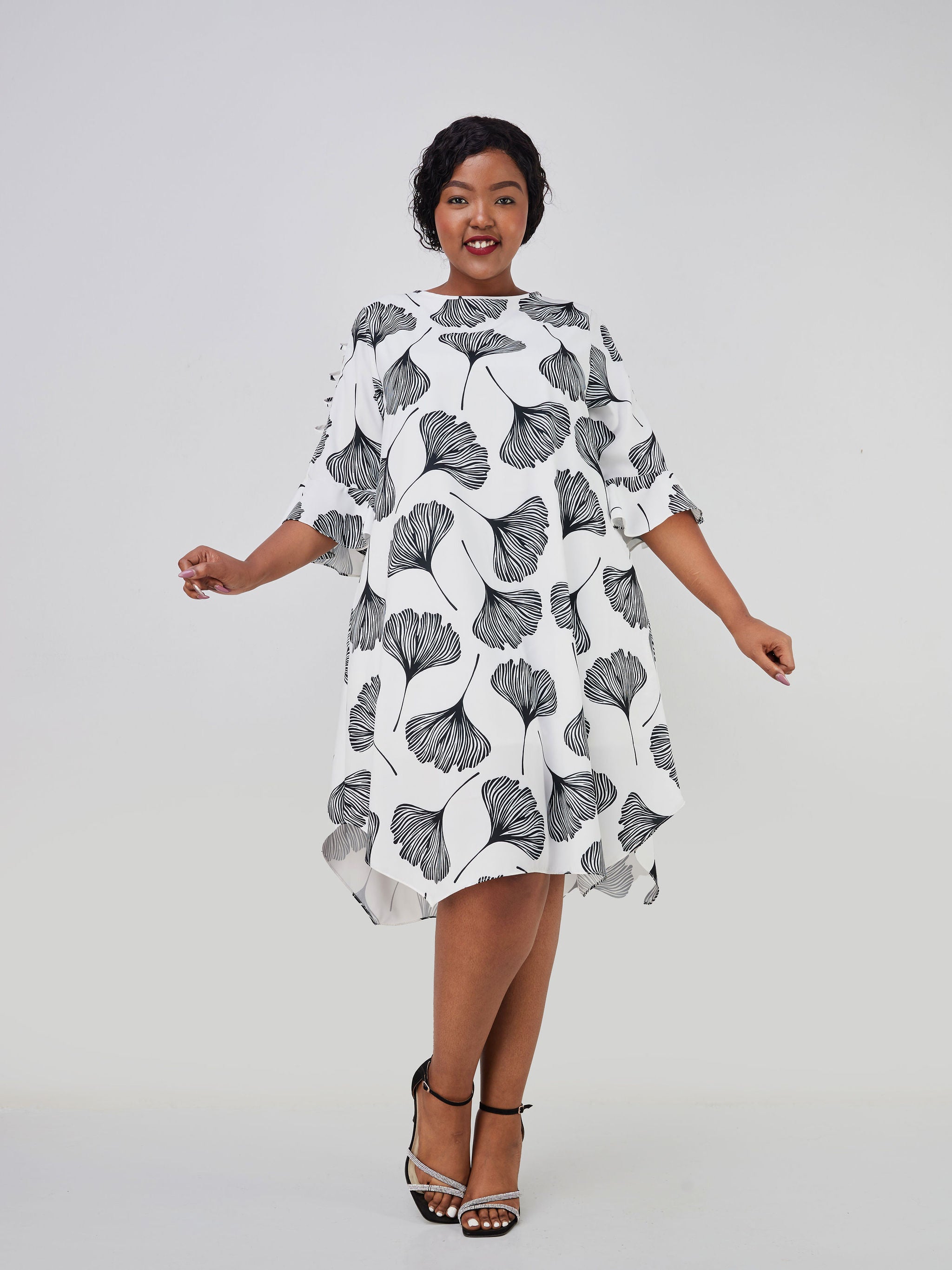 Vivo Dali 3/4 Cut Out Sleeve Tent Dress - Black / White Leaf Print