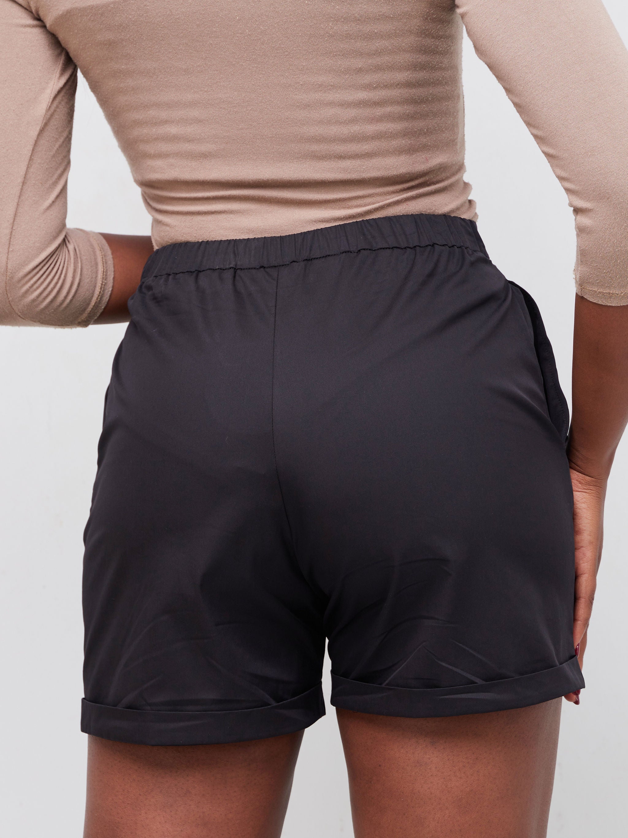 Safari Mali Turn Up Hem Shorts - Black