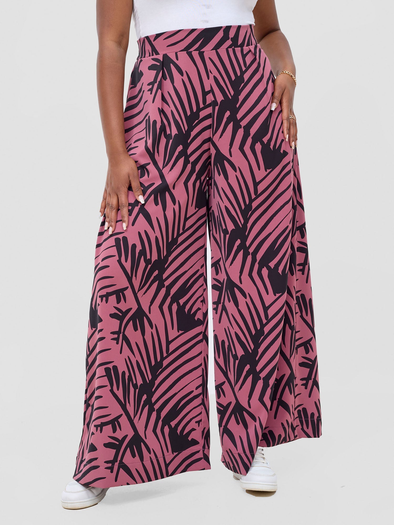 Vivo Ayla Crepe Pants - Dusty Pink / Black Lala Print