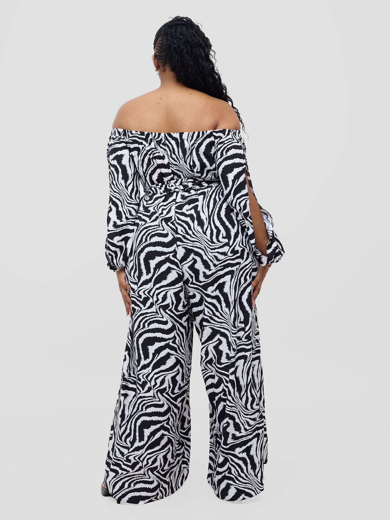 Vivo Yumi Off Shoulder Jumpsuit - White Omi Print