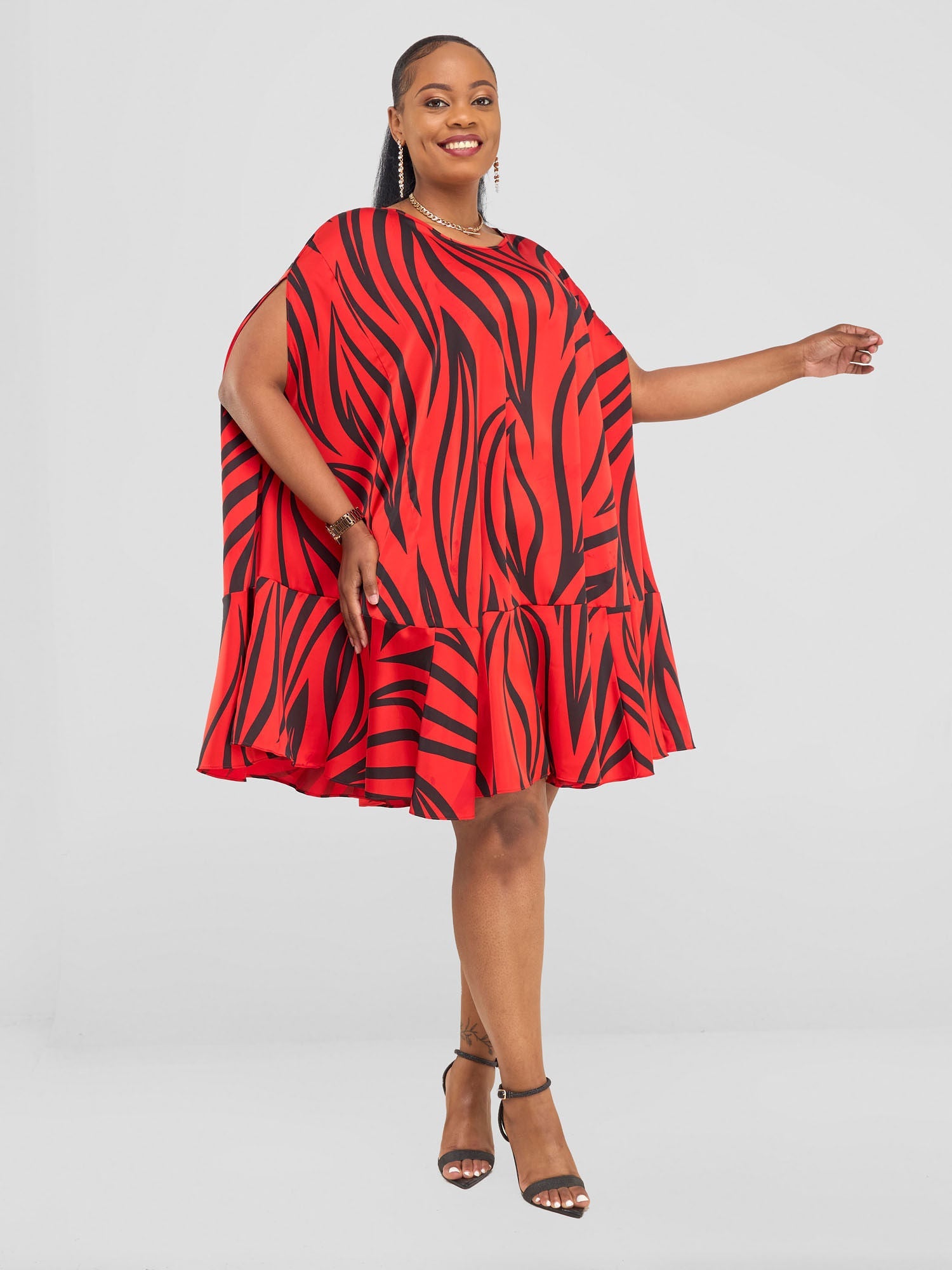 Vivo Chidii Cape Dress - Red / Black Ameli Print