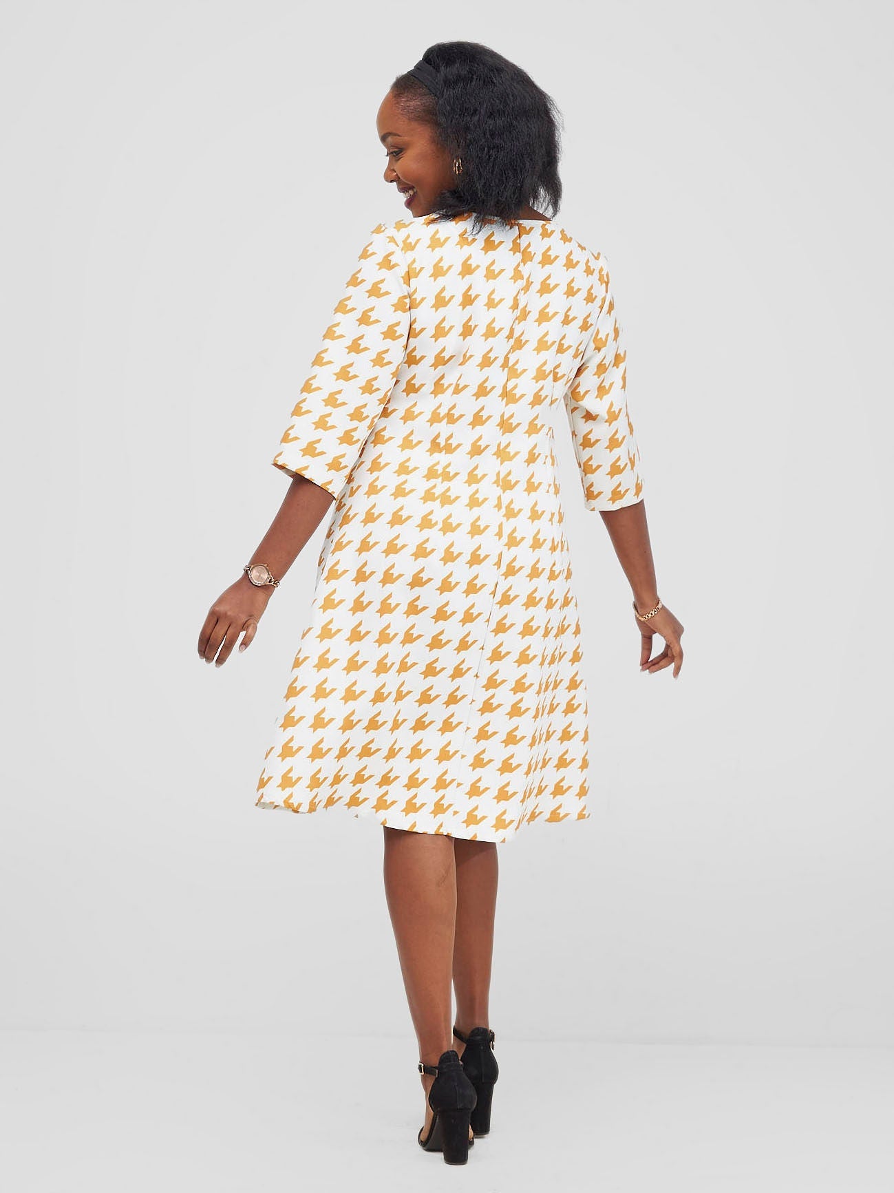 Vivo Pendo 3/4 Sleeve A Line Dress - White / Mustard Houndstooth Print