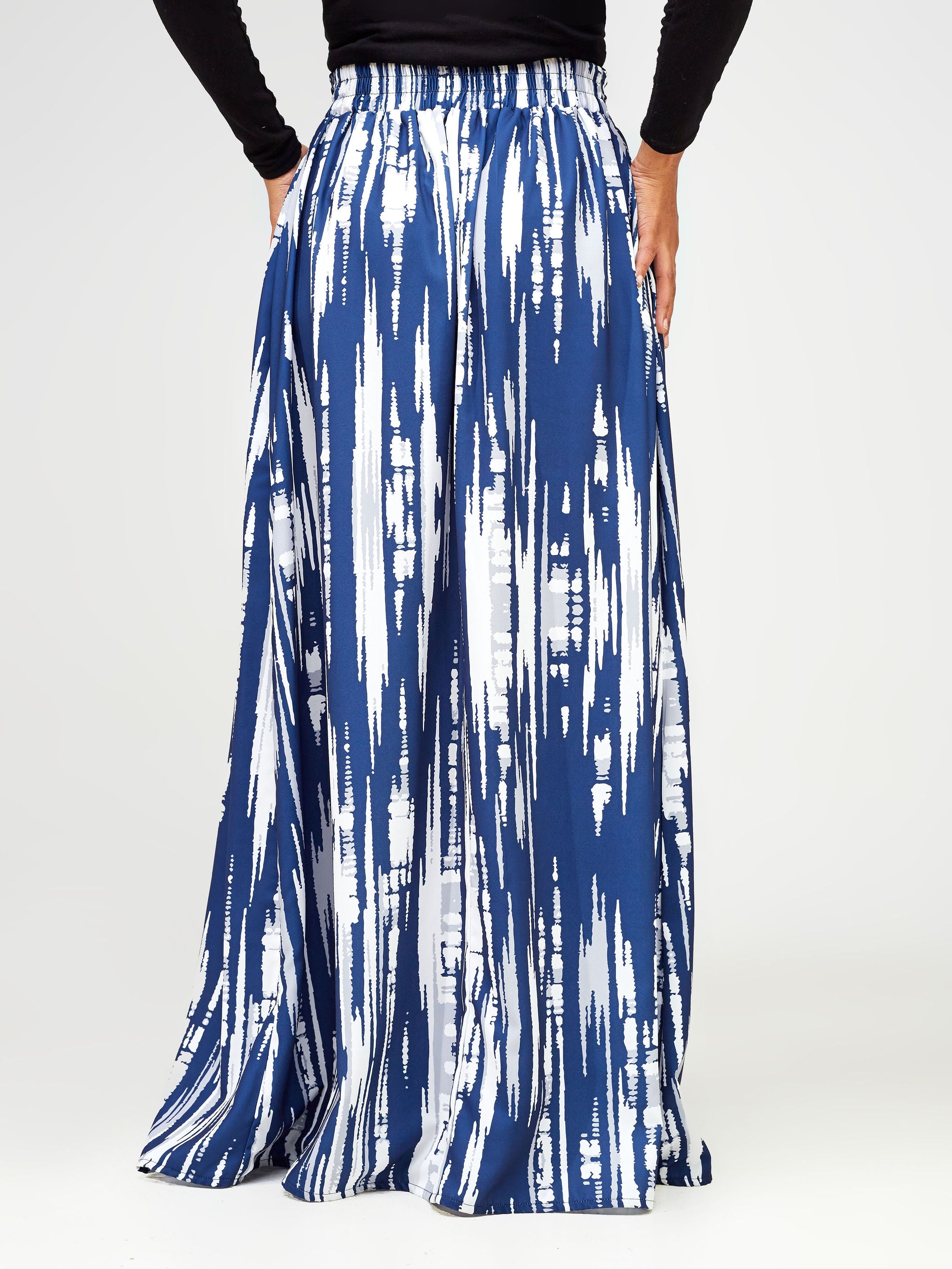 Vivo Wastani Panelled Maxi Skirt - Navy Blue / Grey Abstract Print