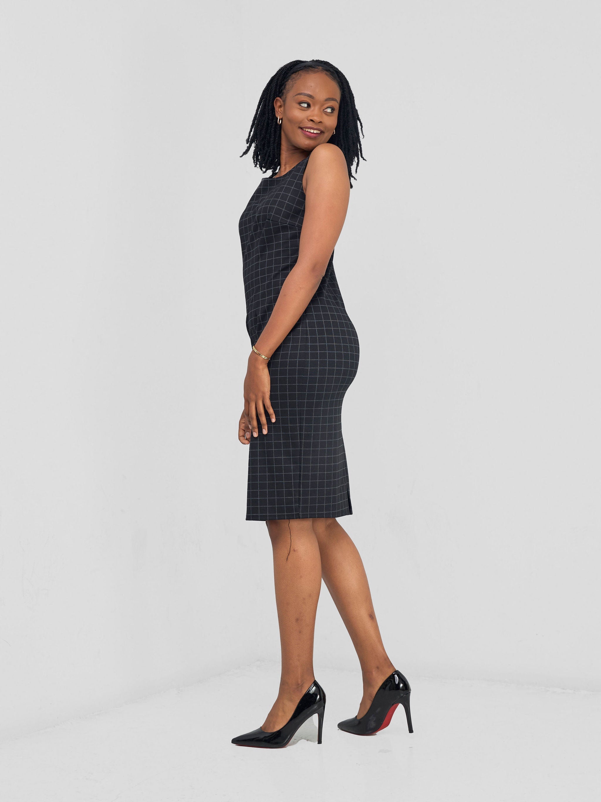 Vivo Paji Boat Neck Sheath Dress - Black Checkered Print