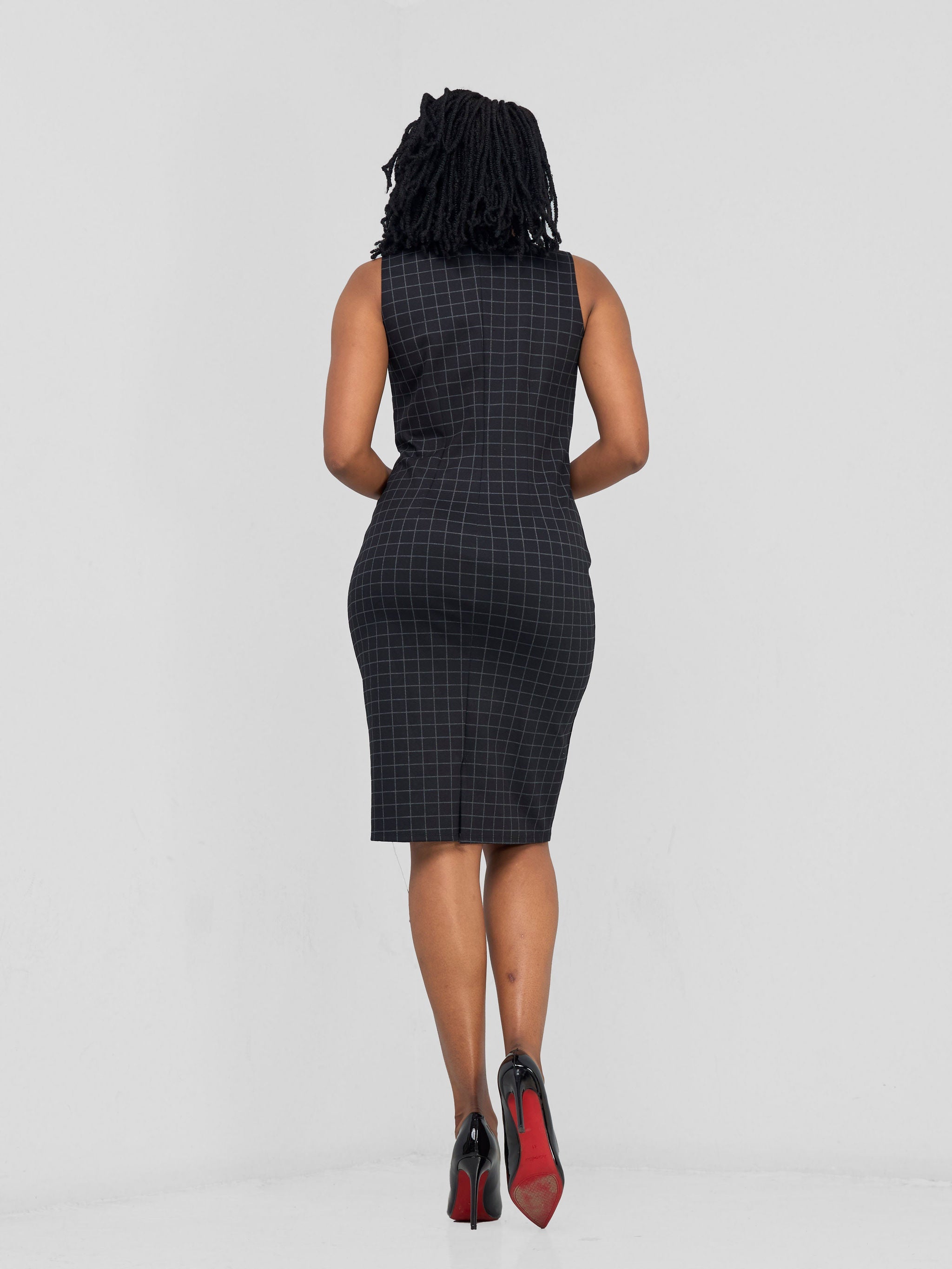 Vivo Paji Boat Neck Sheath Dress - Black Checkered Print