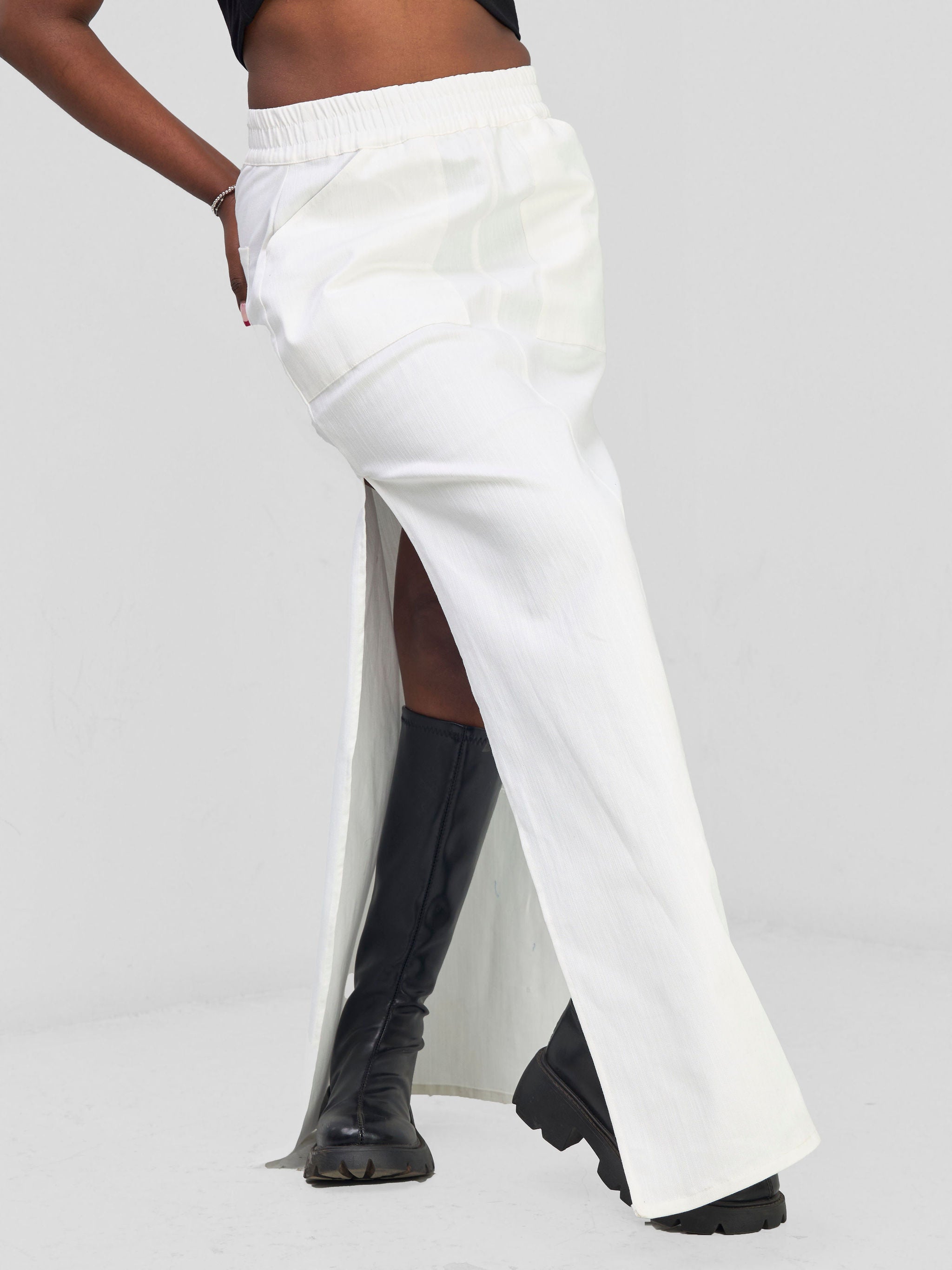 Zoya Banda High Slit Maxi Skirt - White