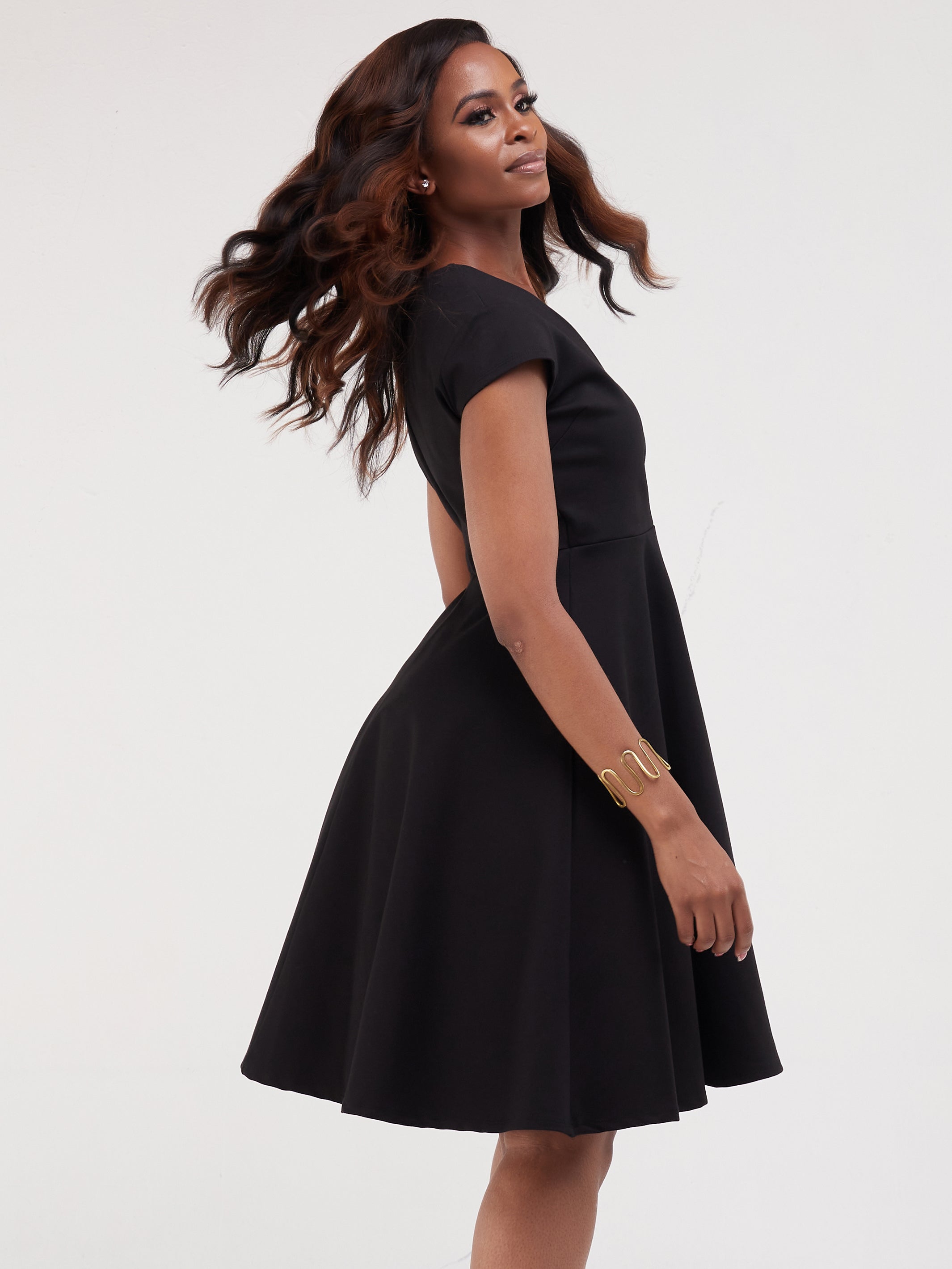 Vivo Zanzi Wrap Circular Dress - Black