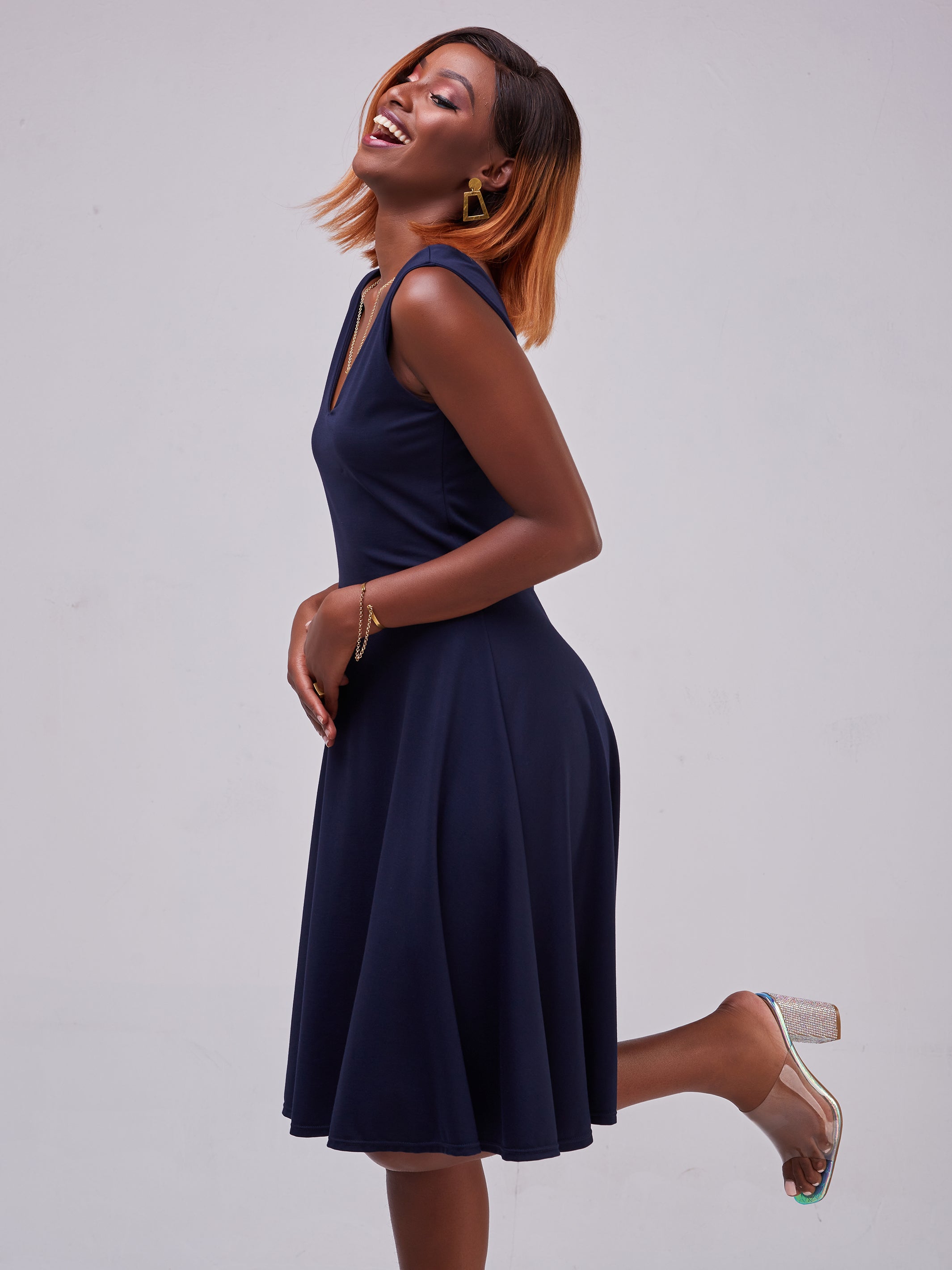 Vivo Zari Sleeveless V-Neck Knee Length Dress - Navy Blue