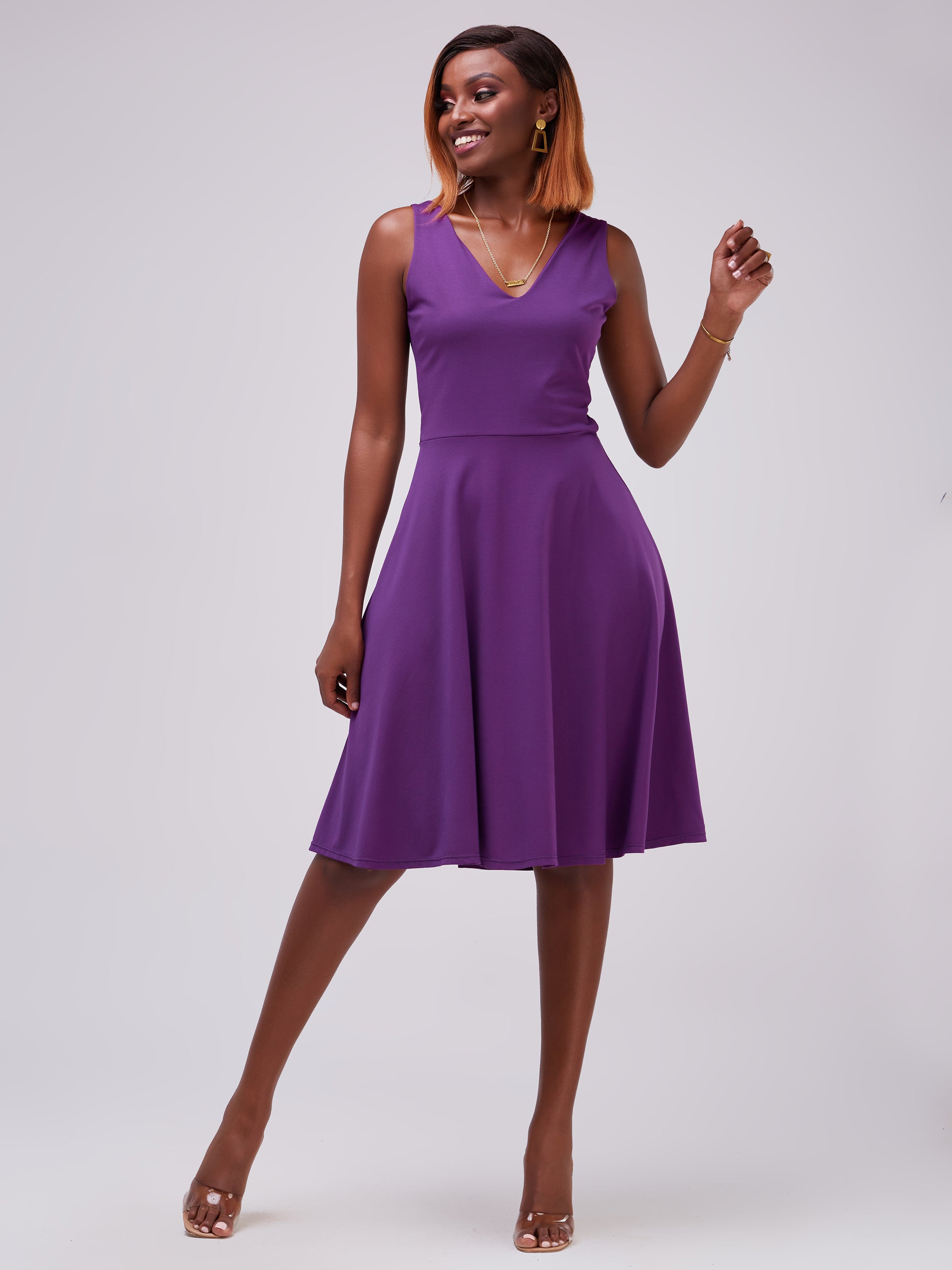 Vivo Zari Sleeveless V-Neck Knee Length Dress - Purple