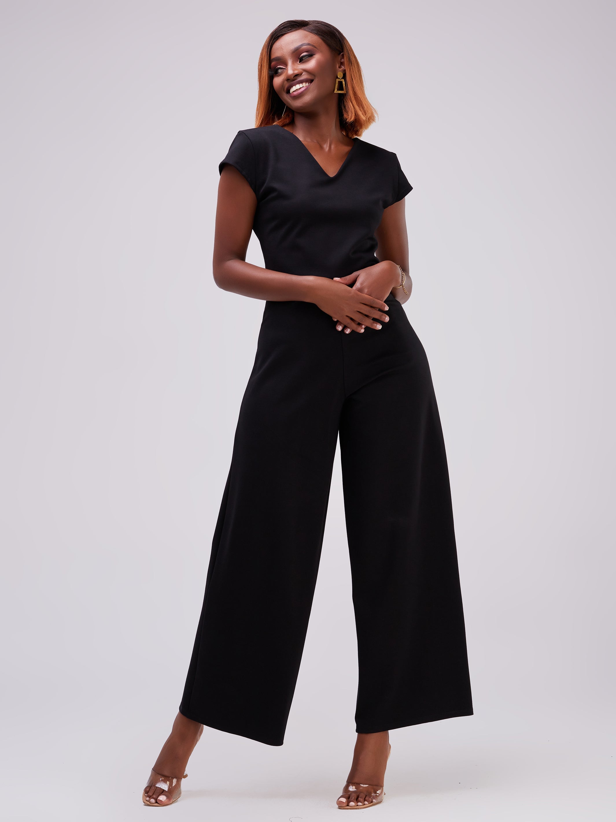 Vivo Zari Cap Sleeved V-Neck Jumpsuit - Black