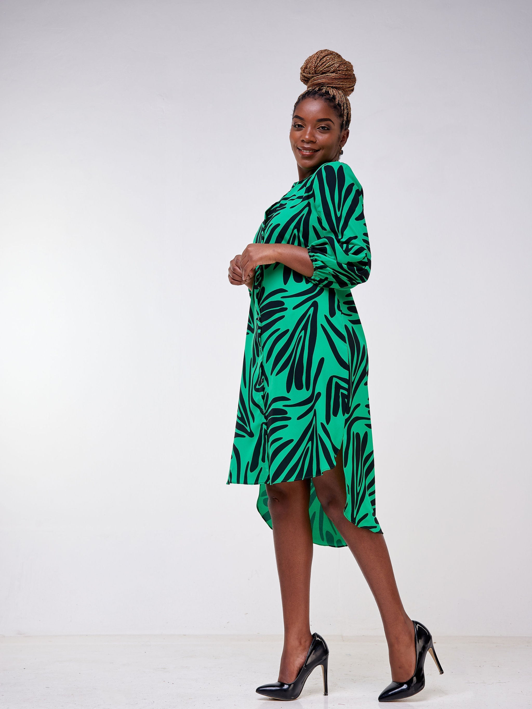 Vivo Imali Bishop Sleeve High Low Knee Length Dress - Green / Black Abstract Print