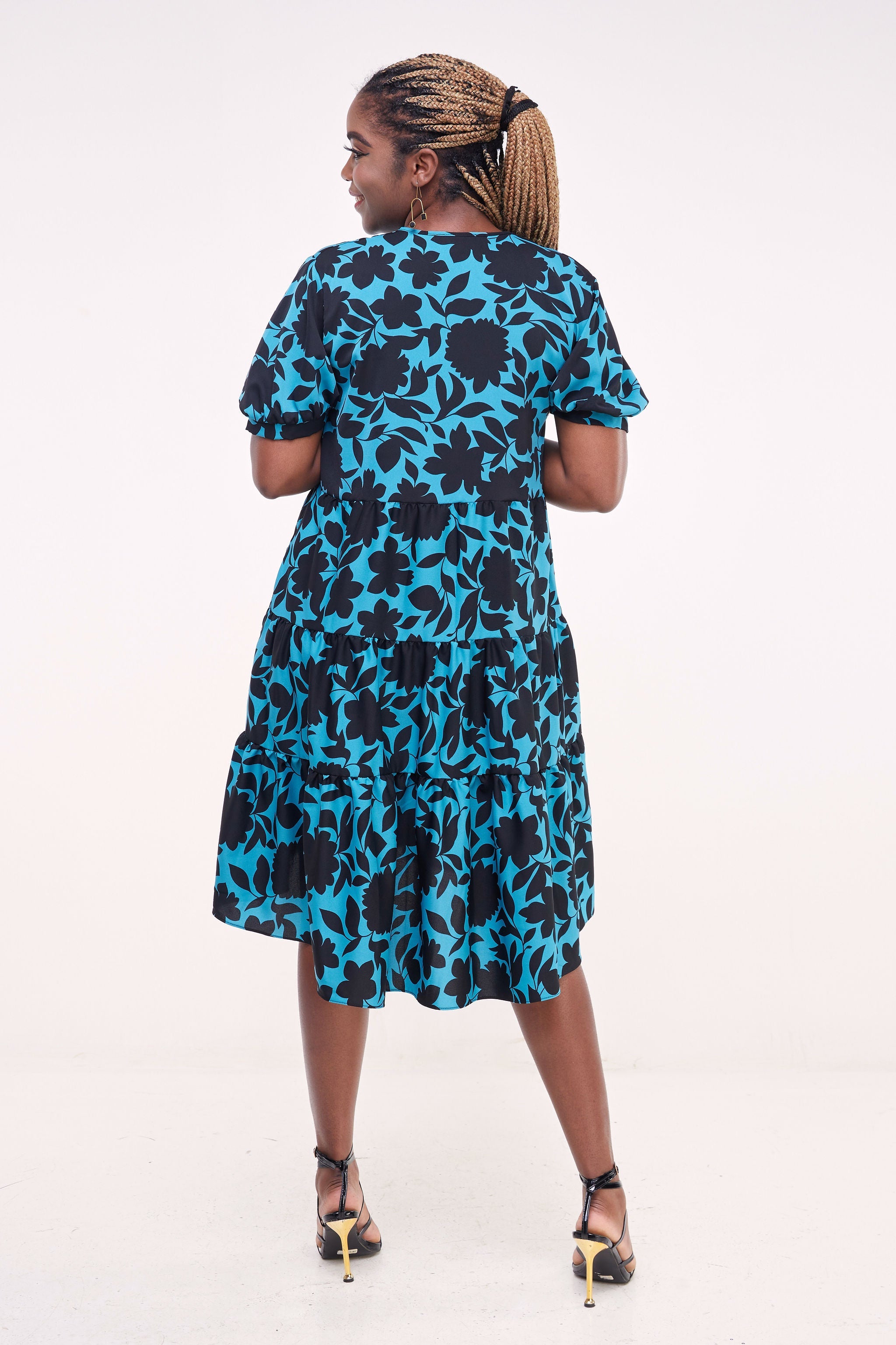 Vivo Wingu Three Tiered Knee Length Dress - Teal / Black Floral Print