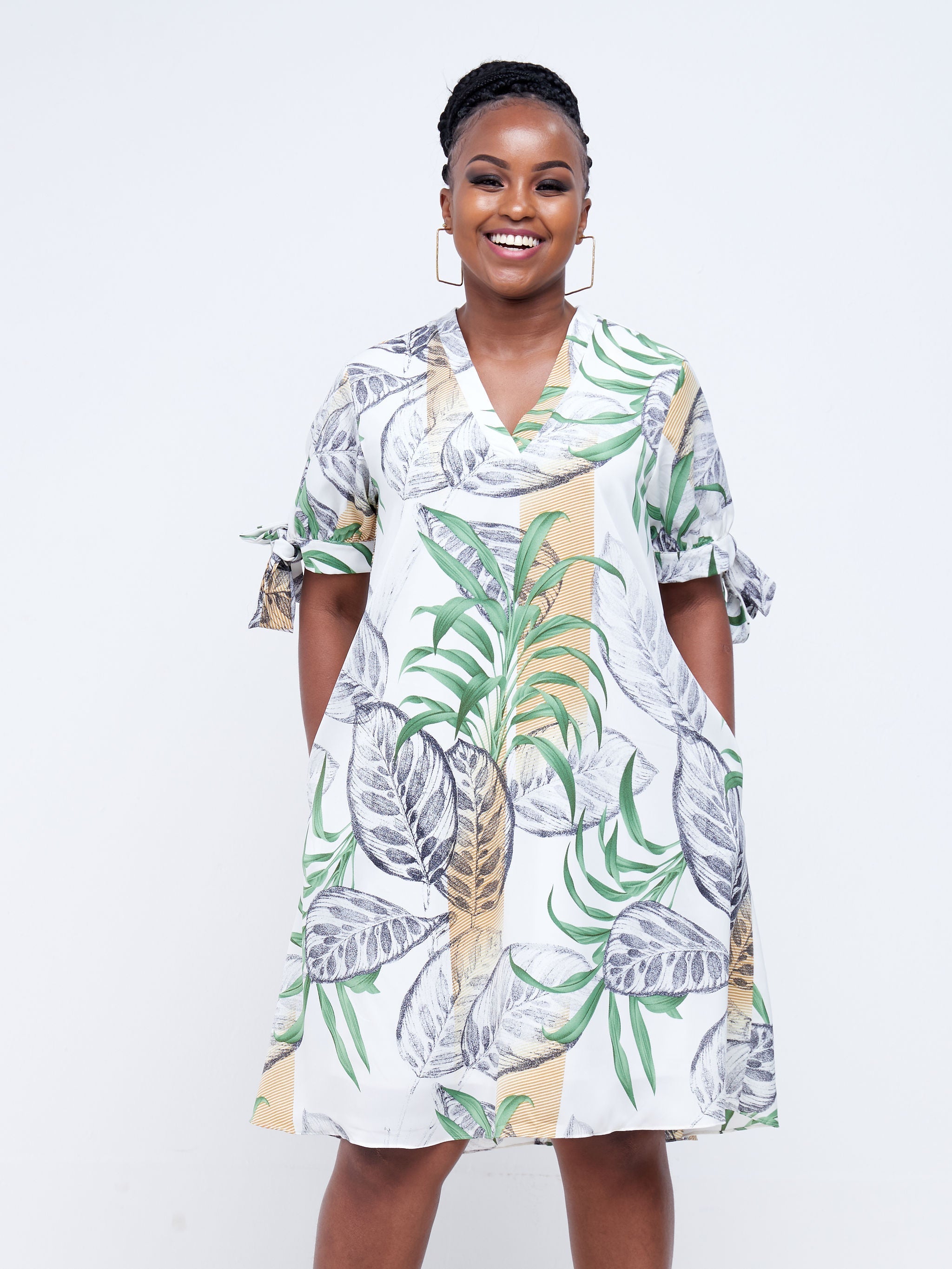 Vivo Tana Puff Sleeve Knee Length Dress - White Floral