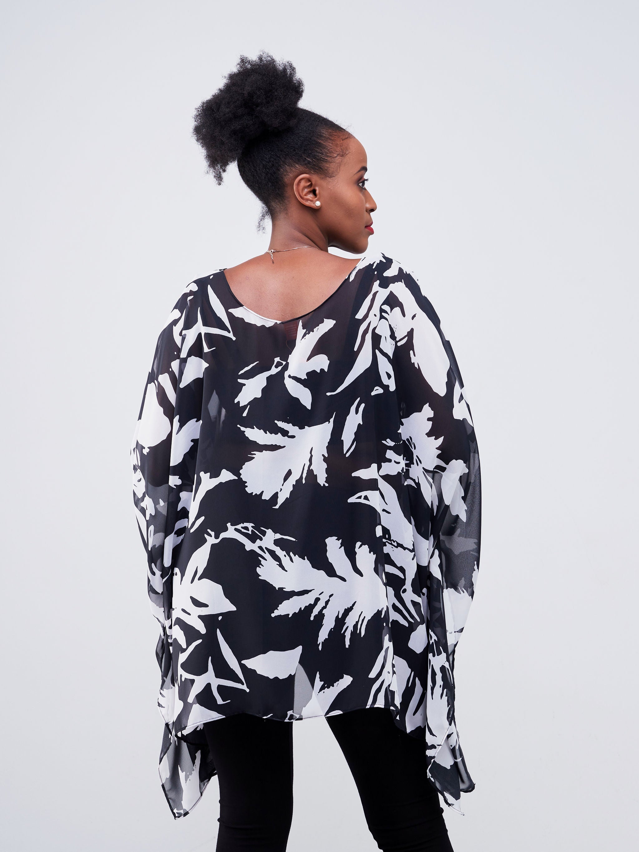 Vivo Ayana Wide Top - Black / White Abstract Print