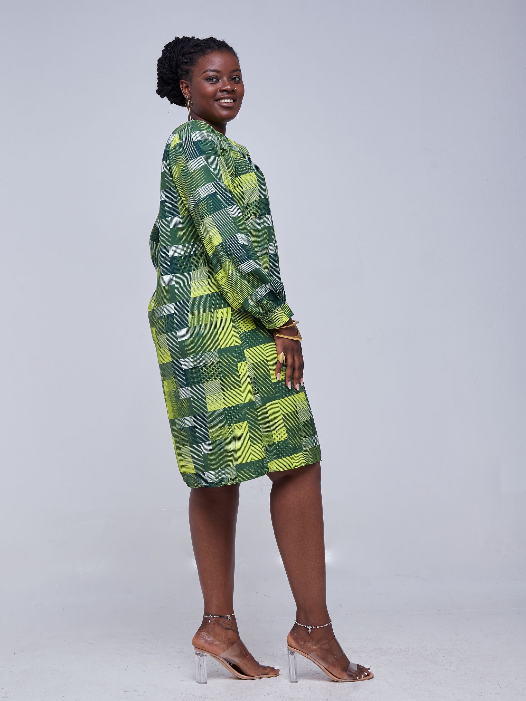 Vivo Zena Long Sleeve Mandarin Collar Shift Dress - Green Print