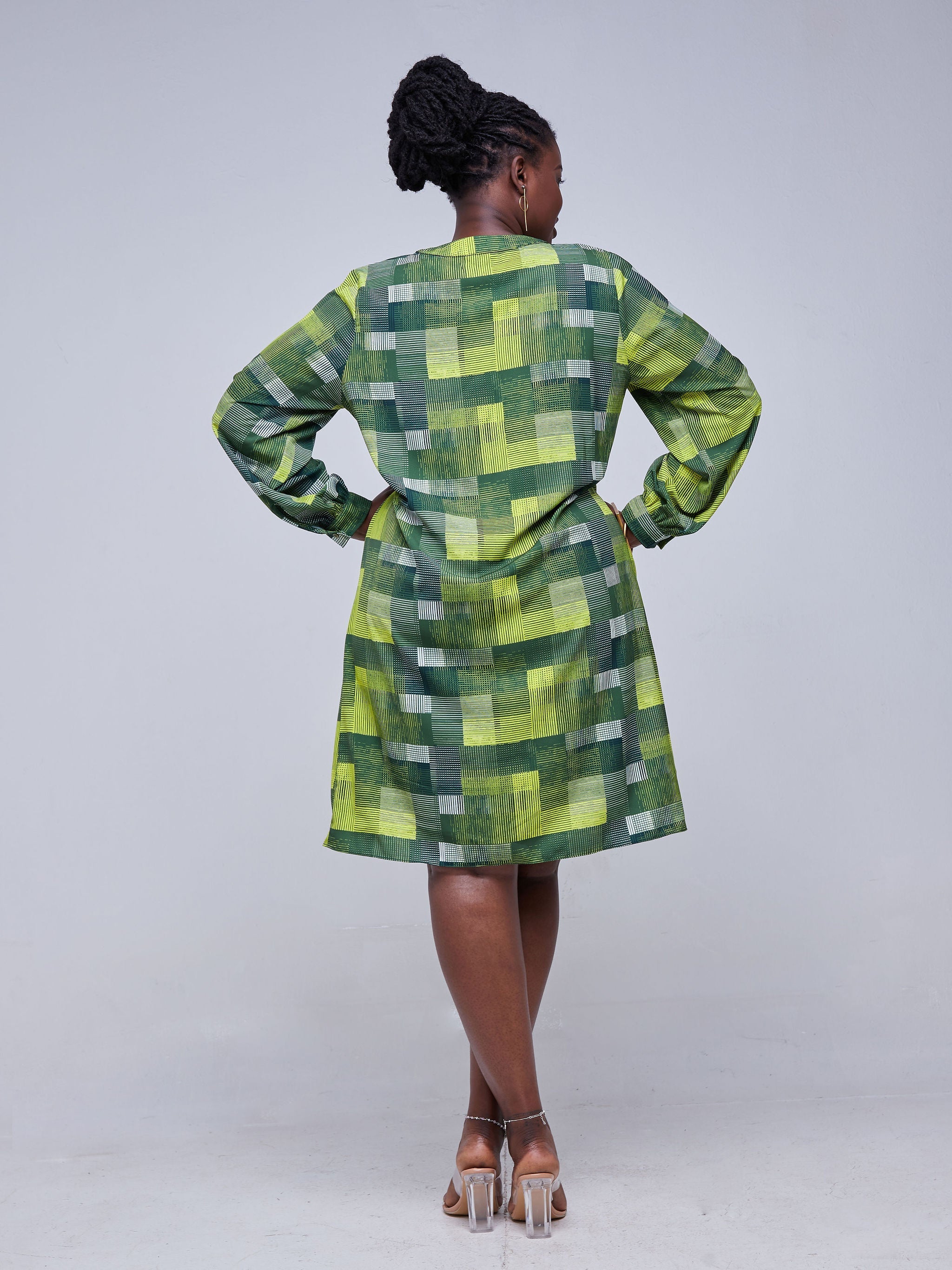 Vivo Zena Long Sleeve Mandarin Collar Shift Dress - Green Print