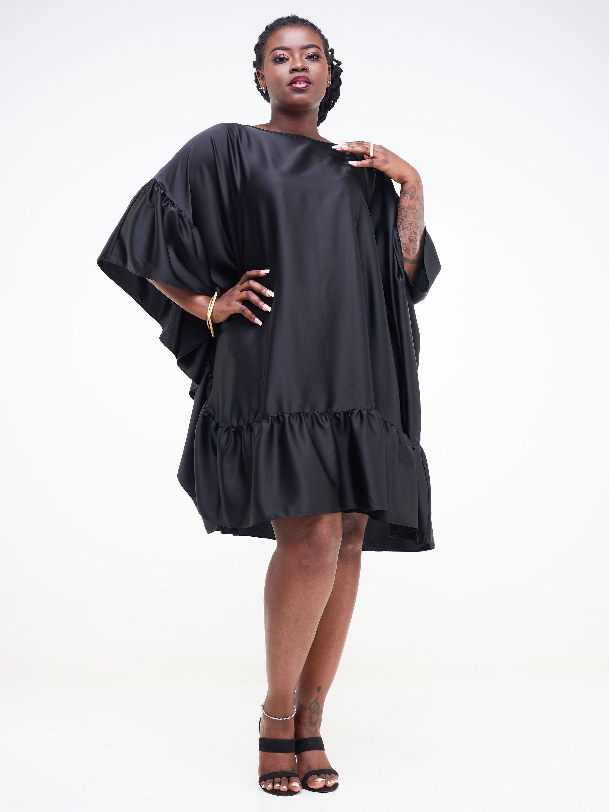 Vivo Fara Side Flounce Knee Length Kaftan - Black