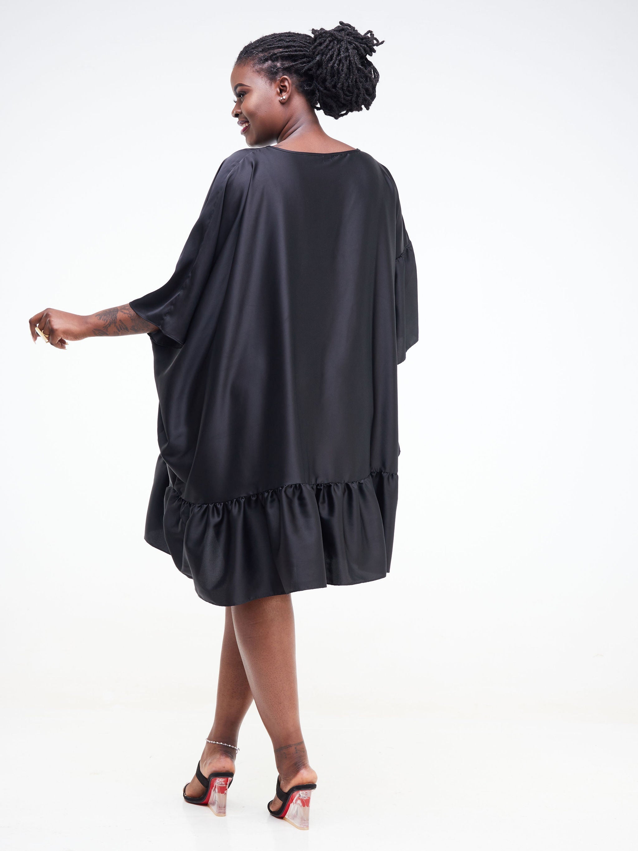 Vivo Fara Side Flounce Knee Length Kaftan - Black