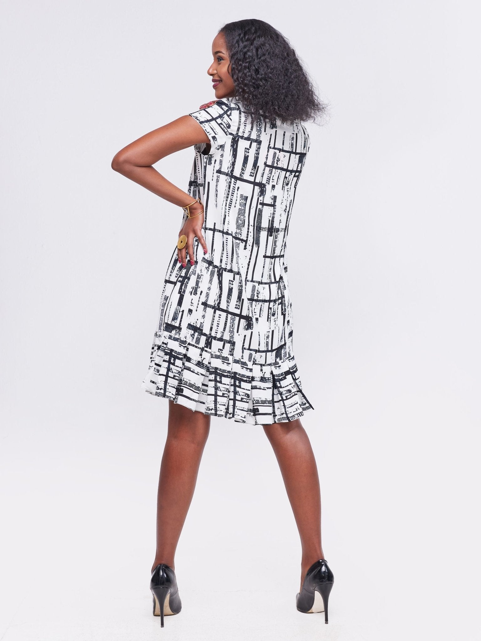 Vivo Zawadi Inverted Pleat Dress - White / Black Abstract Print - Shop Zetu Kenya